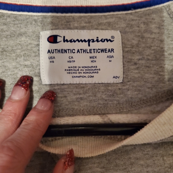 Crew neck - Picture 2 of 2